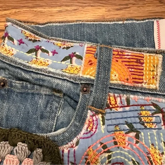 NWT Urban Outfitters BDG High Waist Patchwork Hippie Boho Floral crocheted jeans - Picture 10 of 14